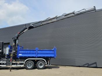 - CONTAINER + HIAB 166 CRANE / KRAN